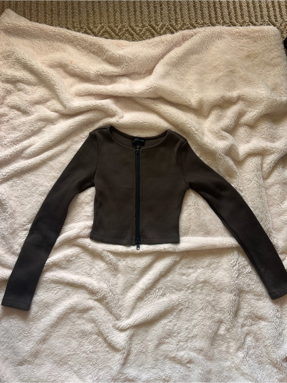 White Fox Boutique Brown Long Sleeve Zip-Front Cropped Top